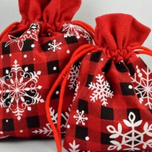 Red cloth drawstring Christmas gift bag with snowflake design 13 x 18cm pack of 3